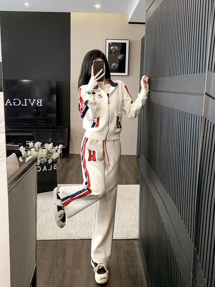 パンツセットアップ サイドラインデザインジップアップジャージ風セットアップ