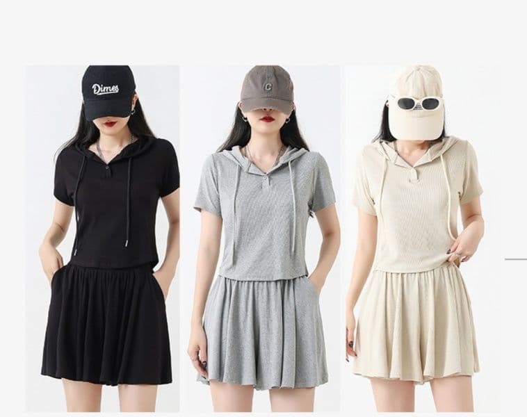 パンツセットアップ フード付き半袖トップスとフレアショートパンツの二点セット