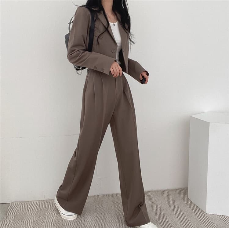 パンツセットアップ クロップド丈ゆったりパンツセットアップ