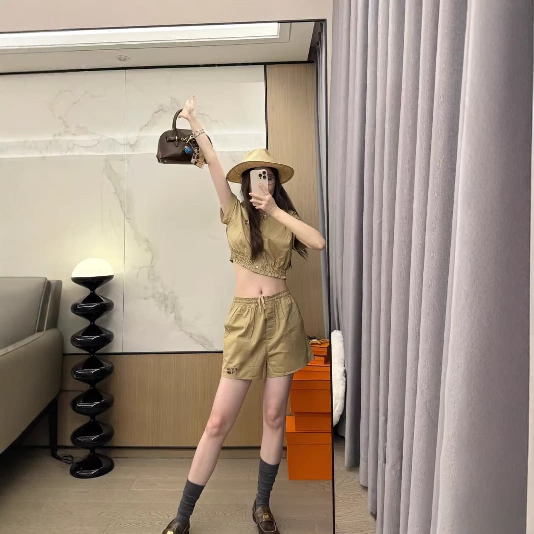 パンツセットアップ クロップド丈ショートセットアップ
