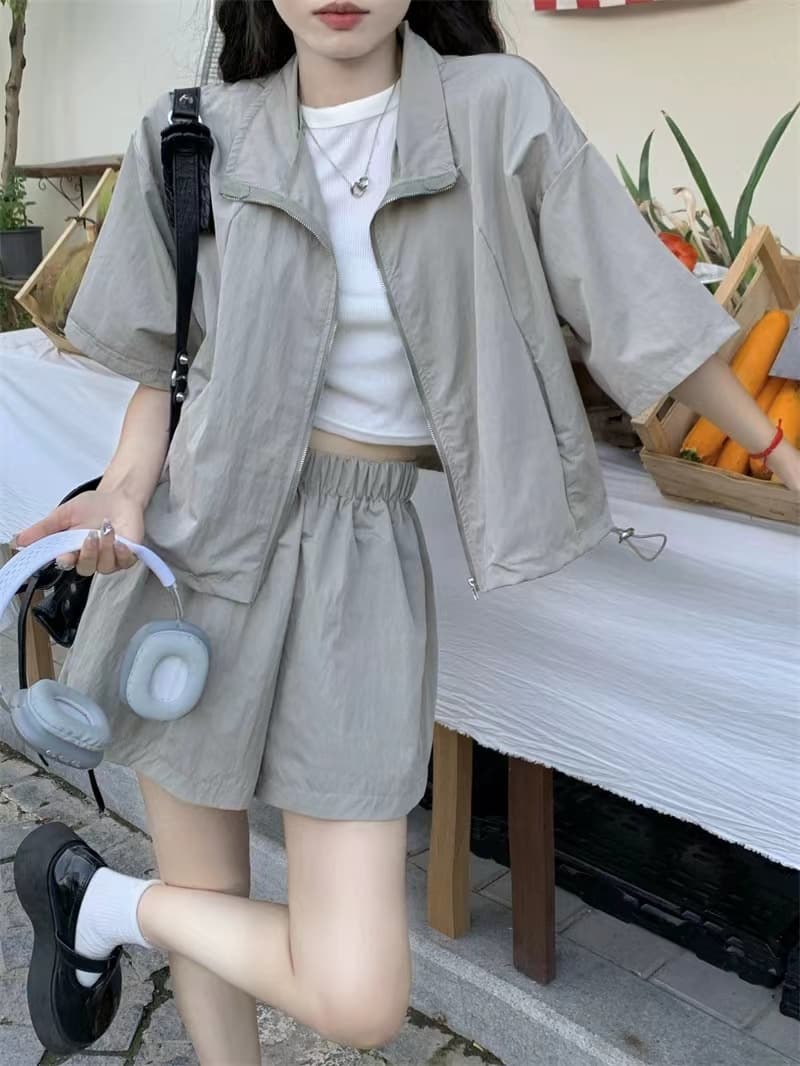 パンツセットアップ ジップアップブルゾン風ショートパンツセット