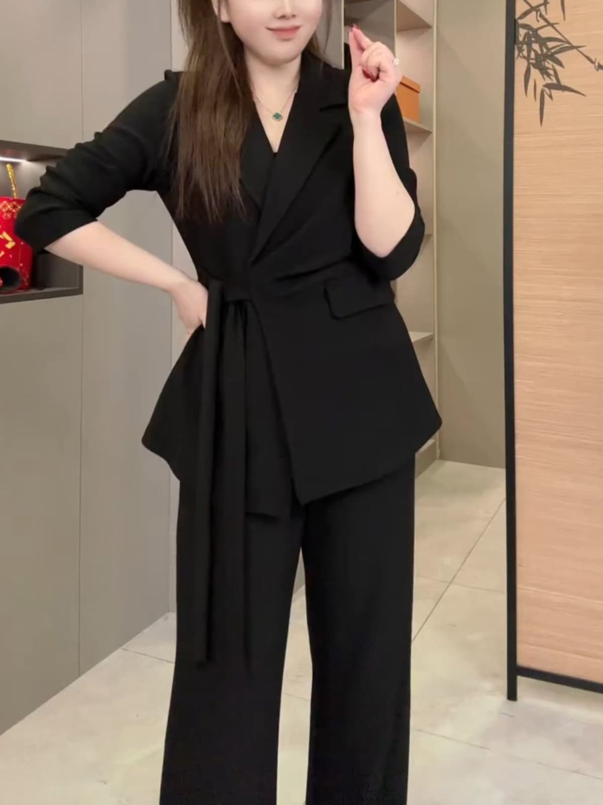 フォーマル 優美な結び目ジャケットパンツセット