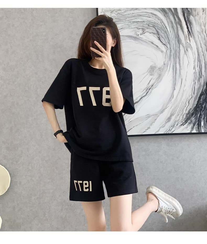 パンツセットアップ 文字デザイン ゆったりショートセット