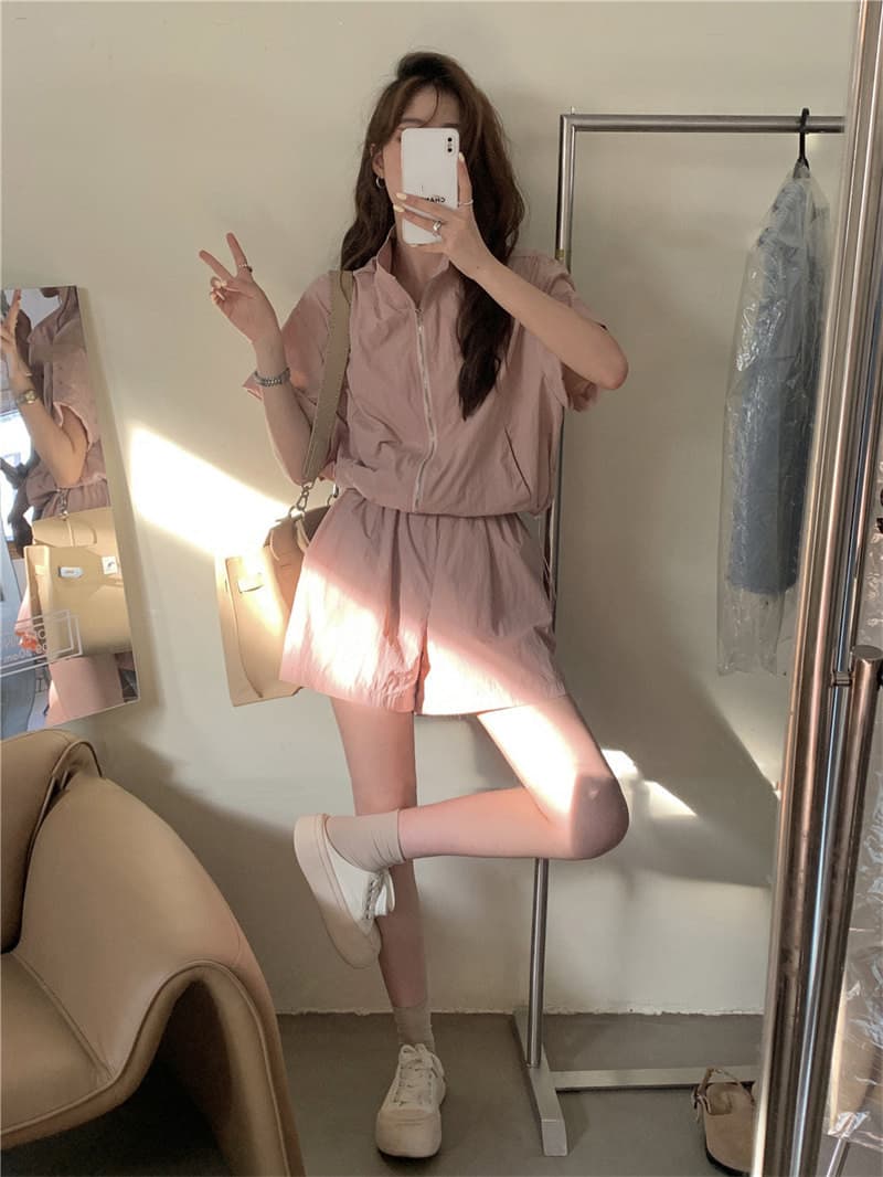 ジップアップブルゾン風ショートパンツセットアップ