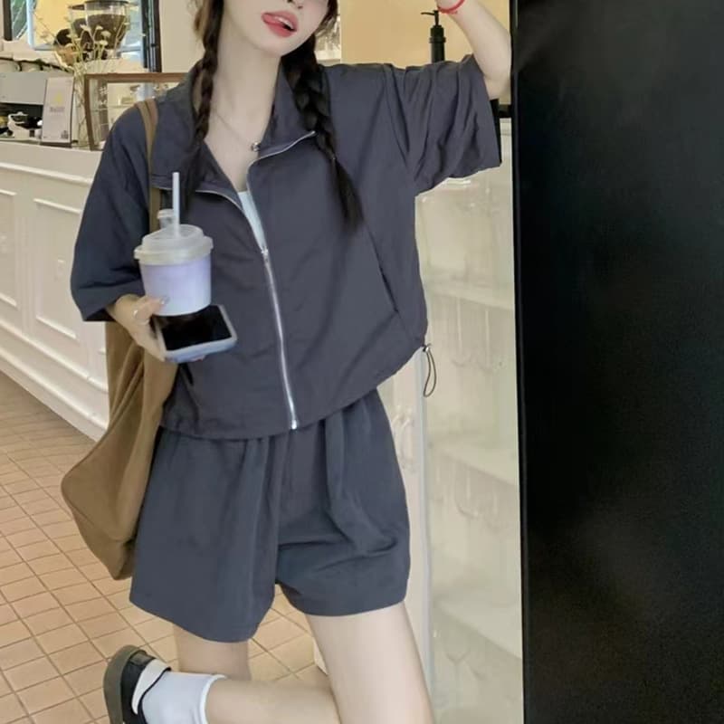 パンツセットアップ ジップアップブルゾン風ショートパンツセット