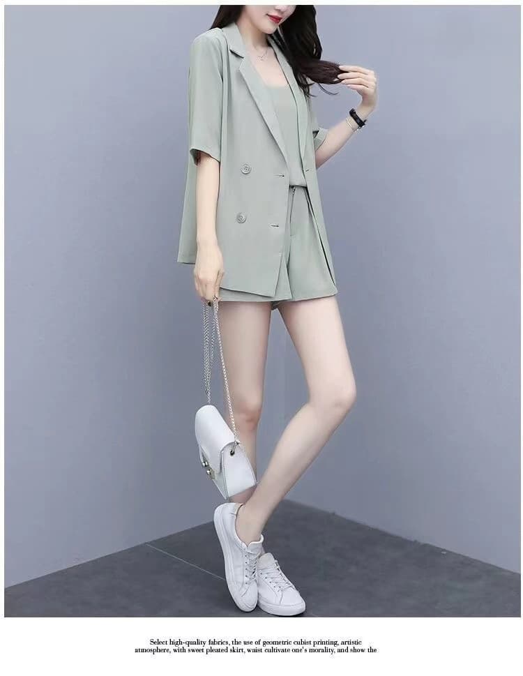 パンツセットアップ 洗練半袖ジャケットショートパンツセット