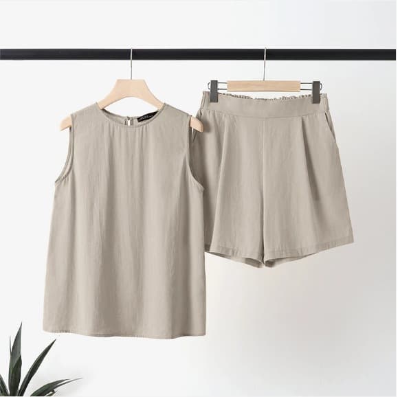 パンツセットアップ ノースリーブ上品ショートパンツセット