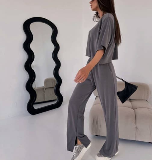 パンツセットアップ クロップド丈ゆったりパンツセット