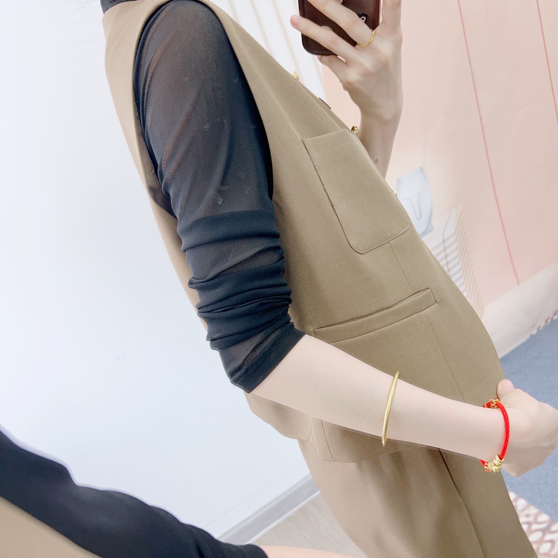 パンツセットアップ ノーカラーベスト&ワイドパンツセット
