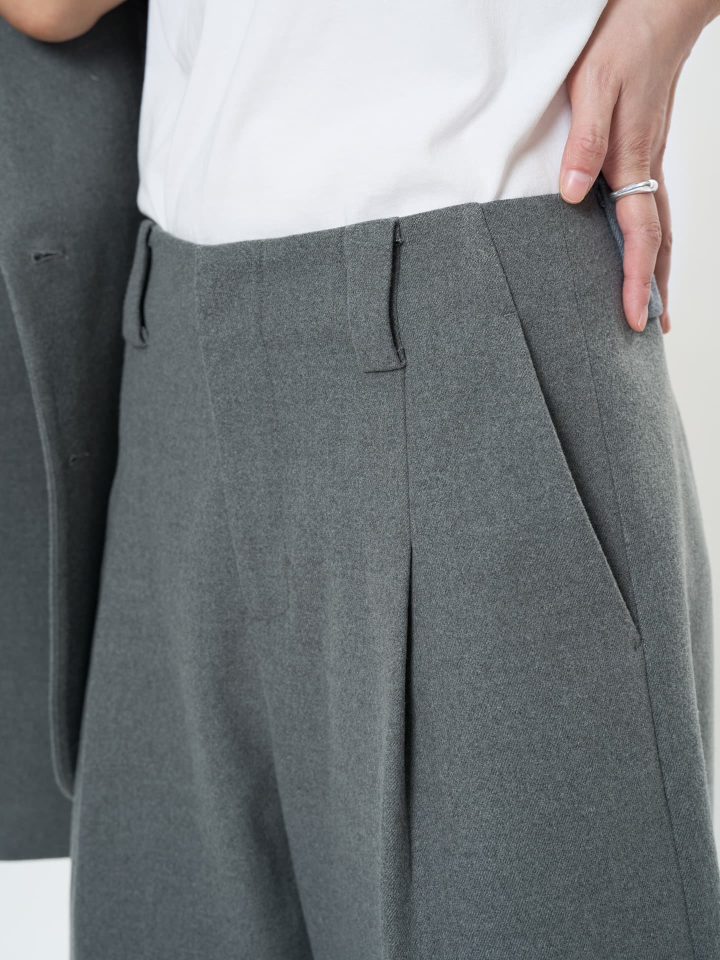 パンツセットアップ 洗練ショートパンツセットアップ
