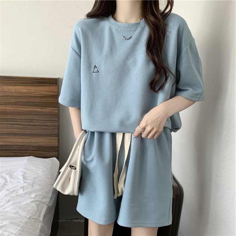 パンツセットアップ シンプル三角ワンポイントセットアップ