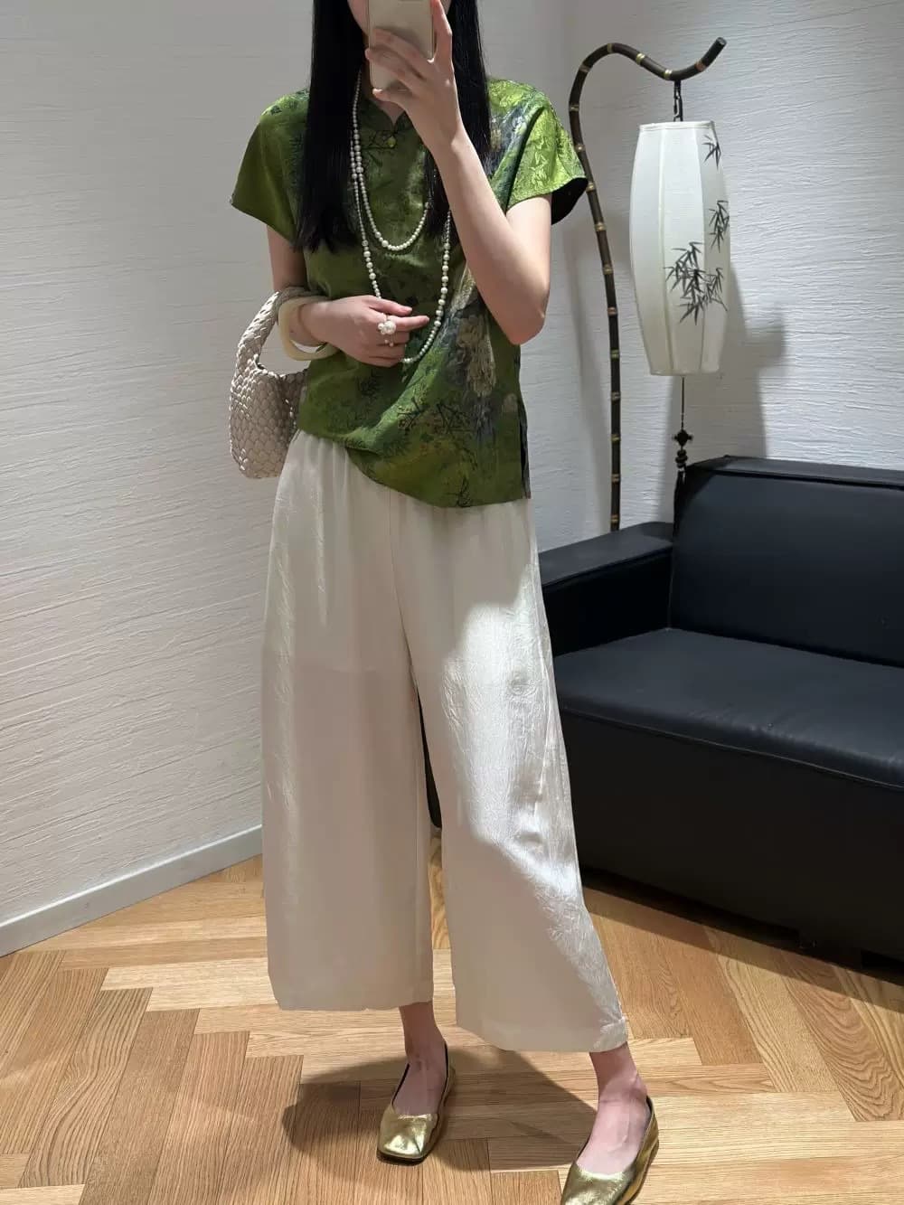 パンツセットアップ なめらか素材ワイドパンツセットアップ