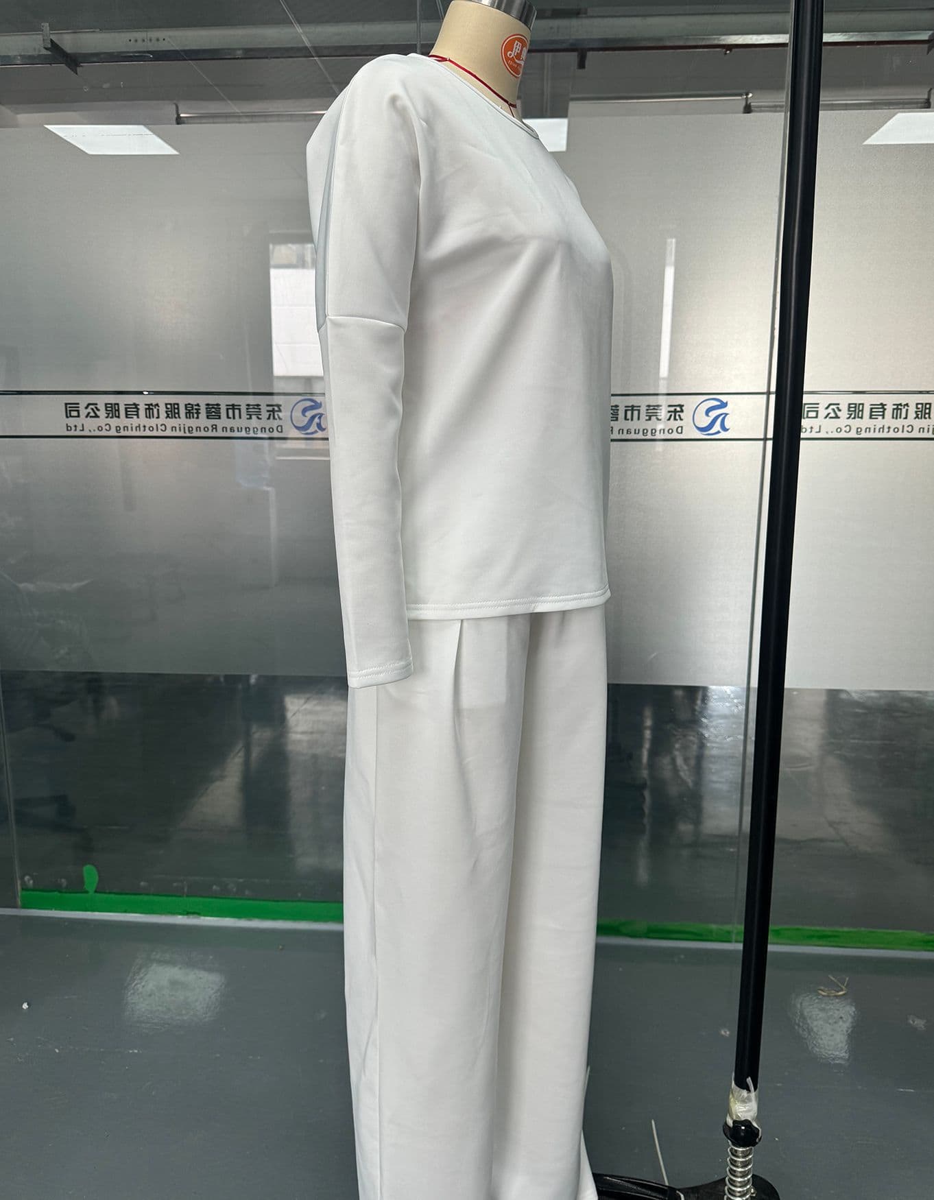 パンツセットアップ ゆったりシルエット長袖上下セット